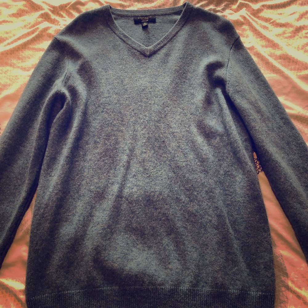 Light blue cashmere sweater